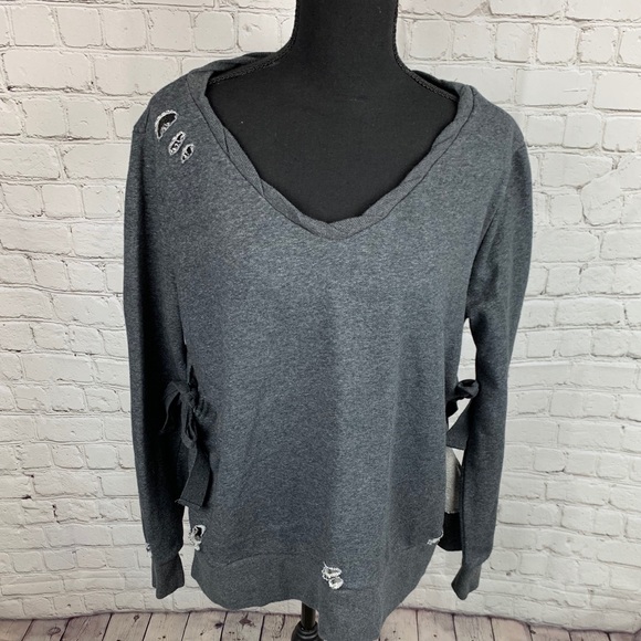 Romeo & Juliet couture distressed sweatshirt - Picture 1 of 5